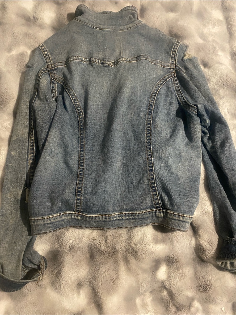 Silver Jeans Light Blue Distressed Denim Jacket - Picture 5 of 5